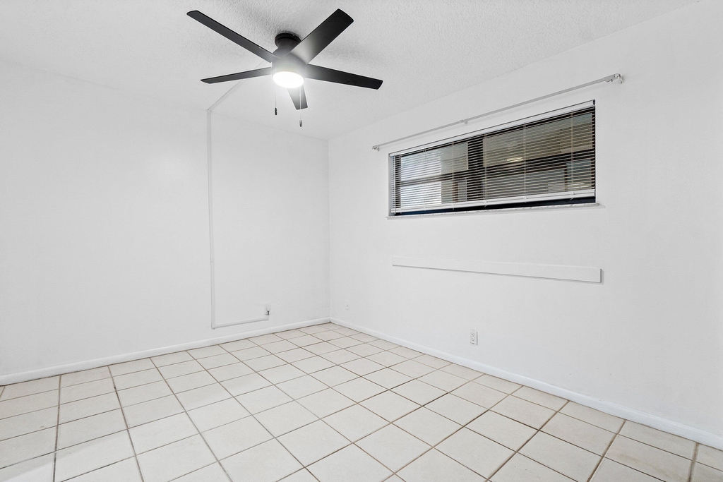 626 N Federal Highway - Photo 11