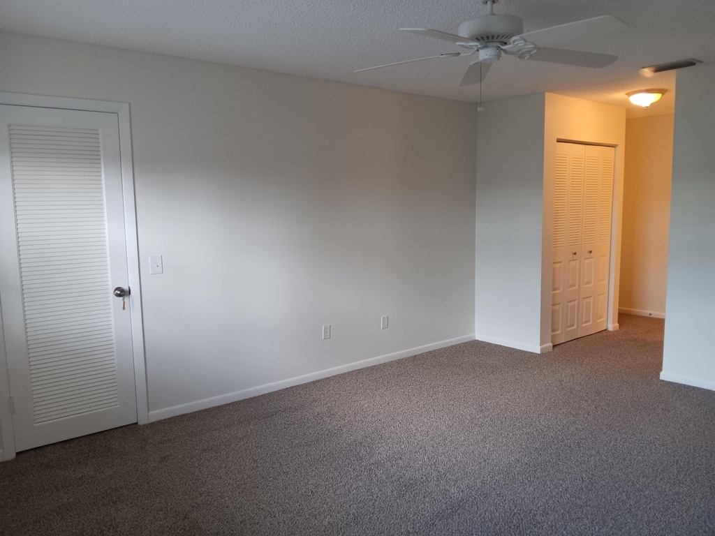 8045 Eastlake Drive - Photo 34