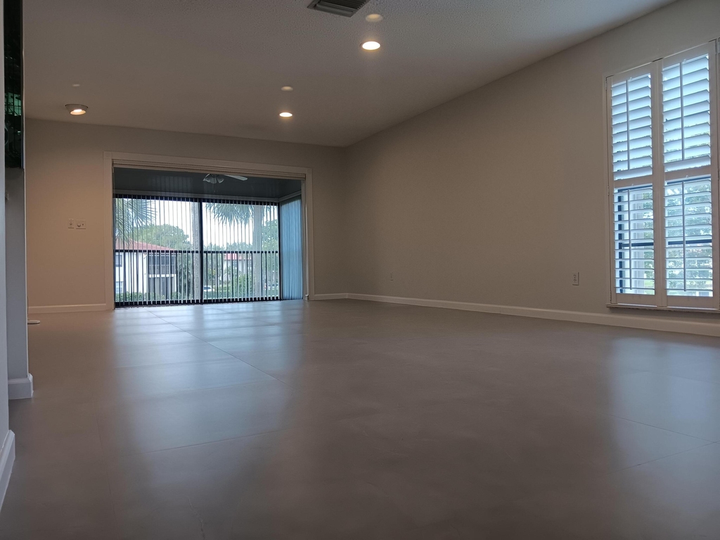 8045 Eastlake Drive - Photo 9