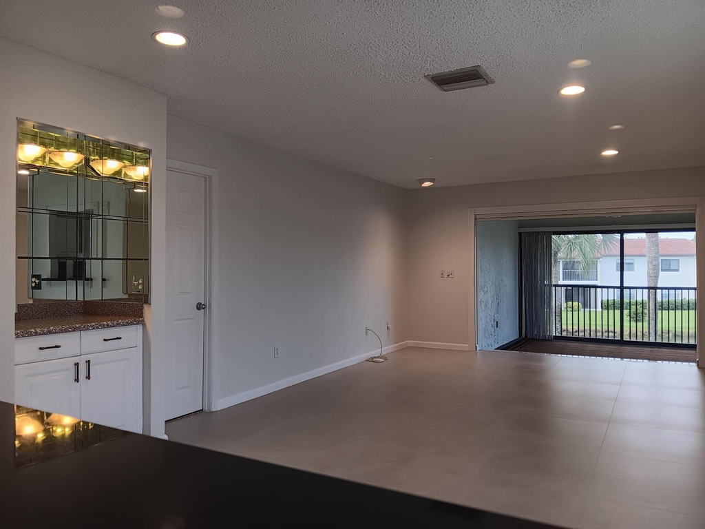 8045 Eastlake Drive - Photo 41