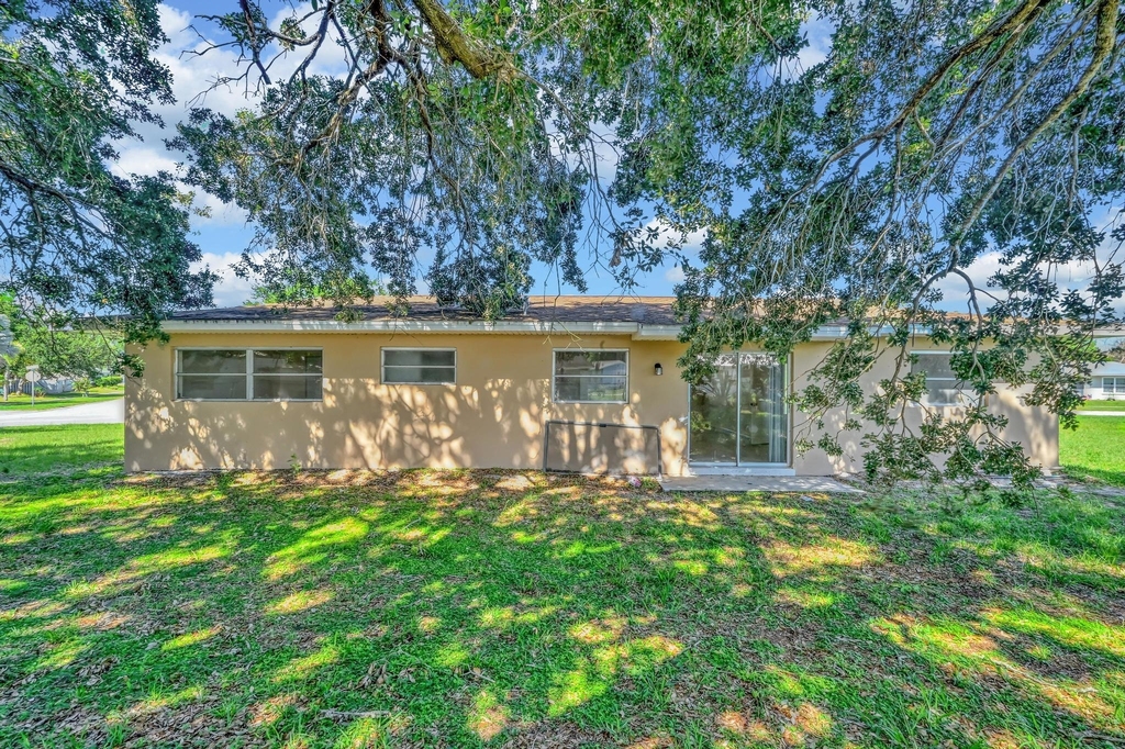 160 Ne Bracken Road - Photo 20