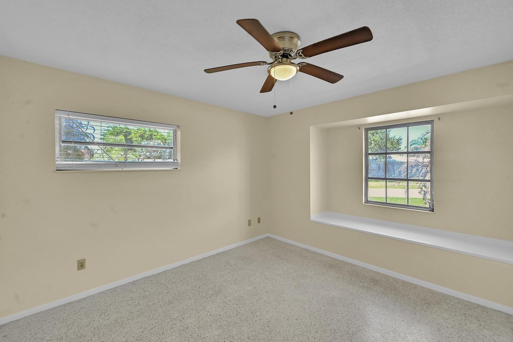 160 Ne Bracken Road - Photo 11