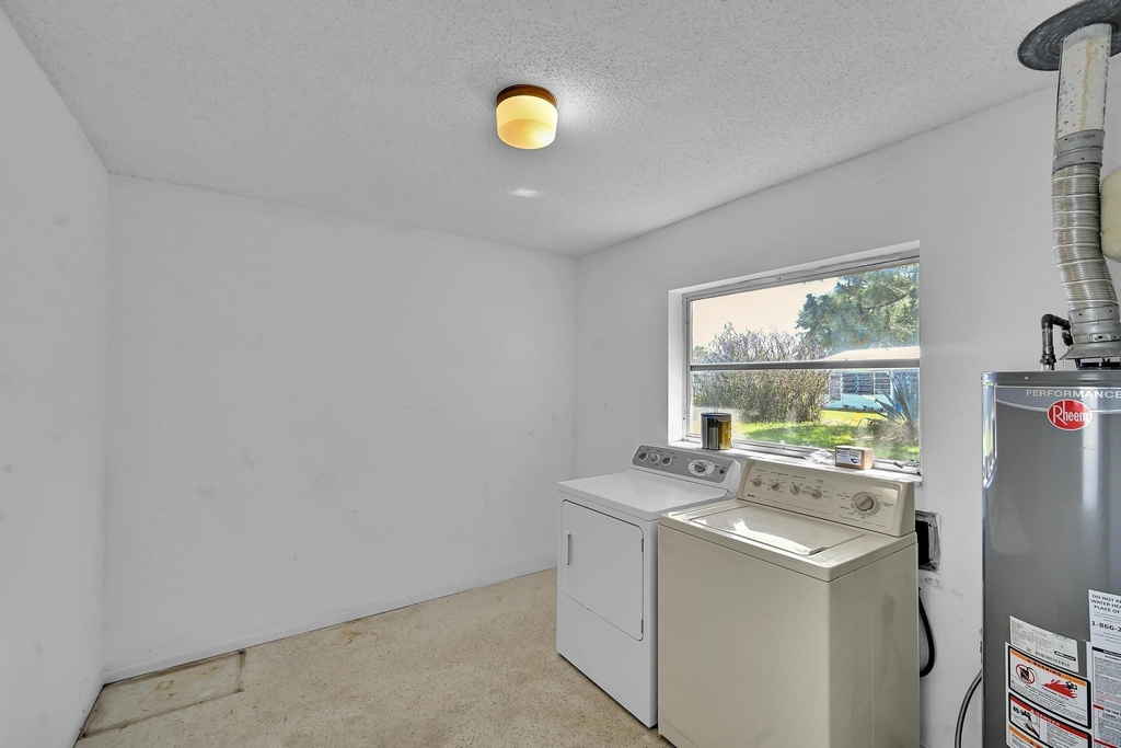 160 Ne Bracken Road - Photo 19