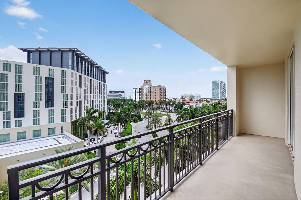 550 Okeechobee Boulevard - Photo 5