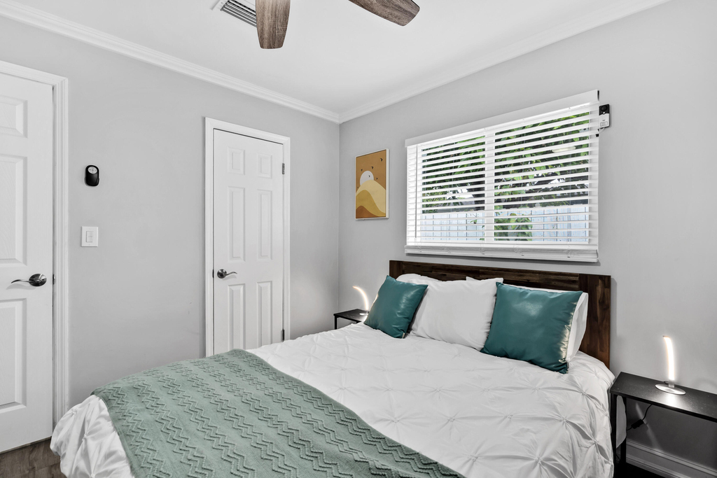 6860 Tyler Street - Photo 17
