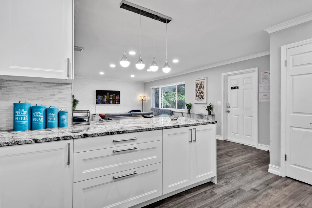 6860 Tyler Street - Photo 13