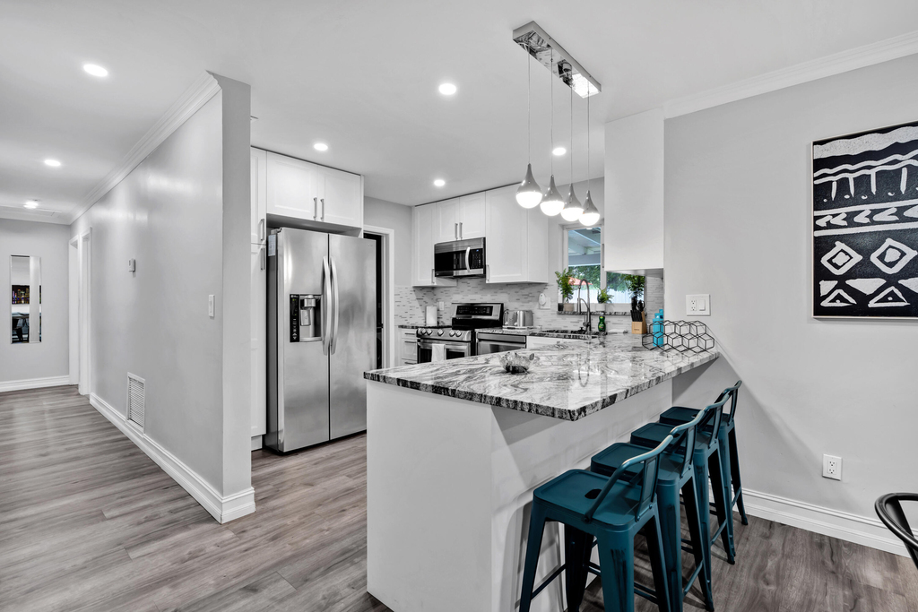 6860 Tyler Street - Photo 11