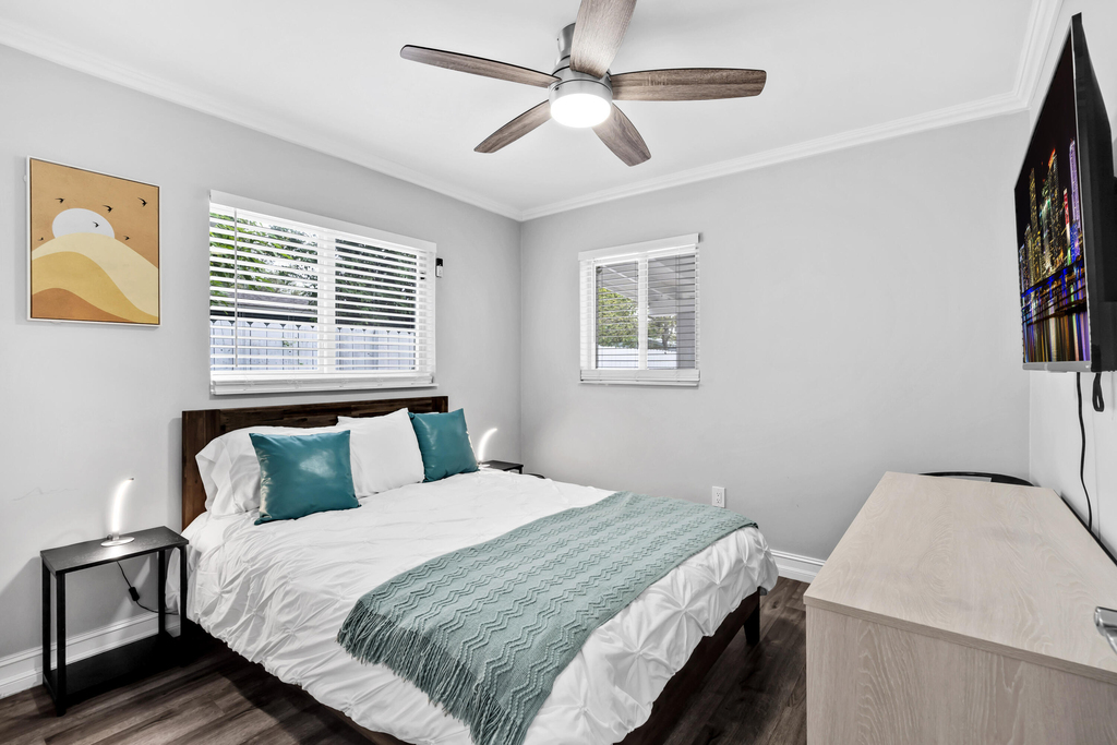 6860 Tyler Street - Photo 16