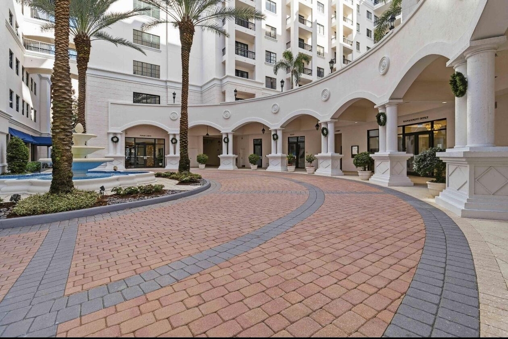 233 S Federal Highway - Photo 2