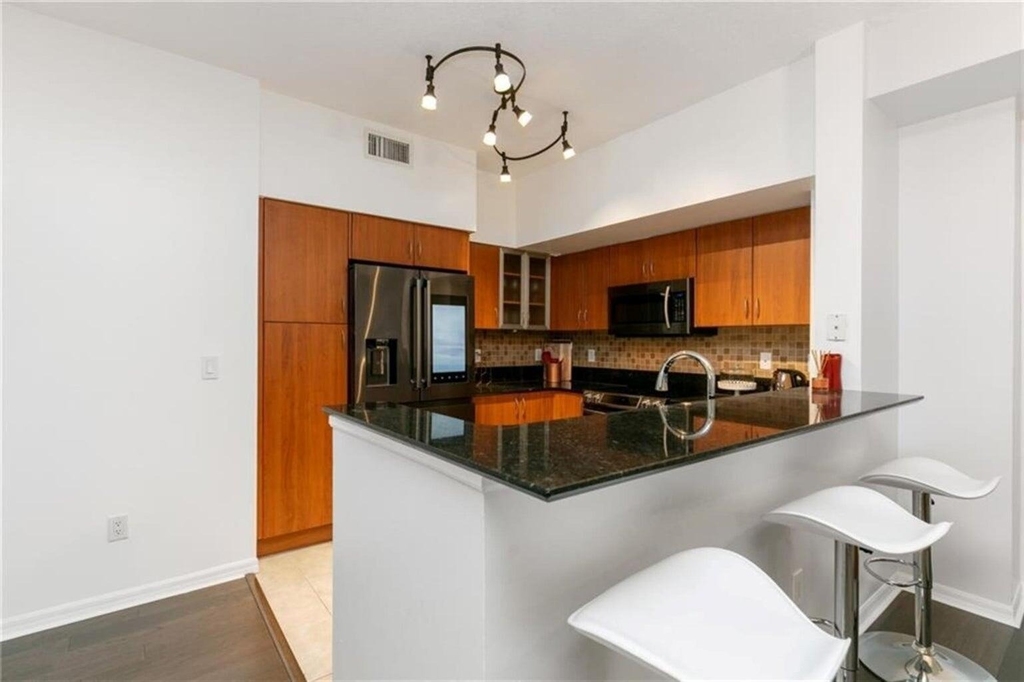 233 S Federal Highway - Photo 5
