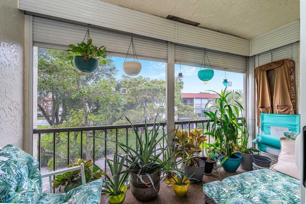 8911 S Hollybrook Boulevard - Photo 16
