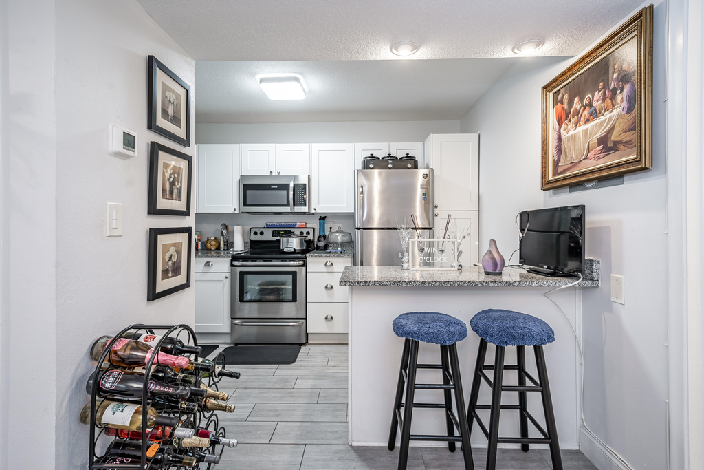 8911 S Hollybrook Boulevard - Photo 7