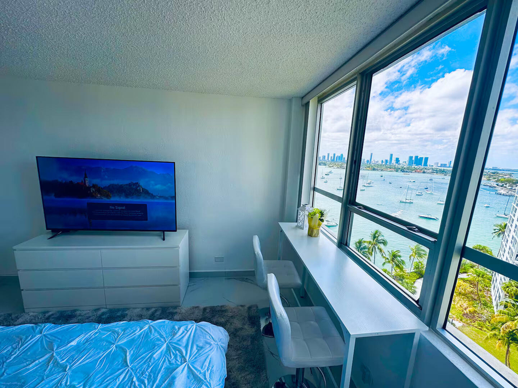 1500 Bay Road - Photo 6