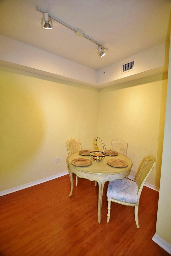 11016 Legacy Drive - Photo 6