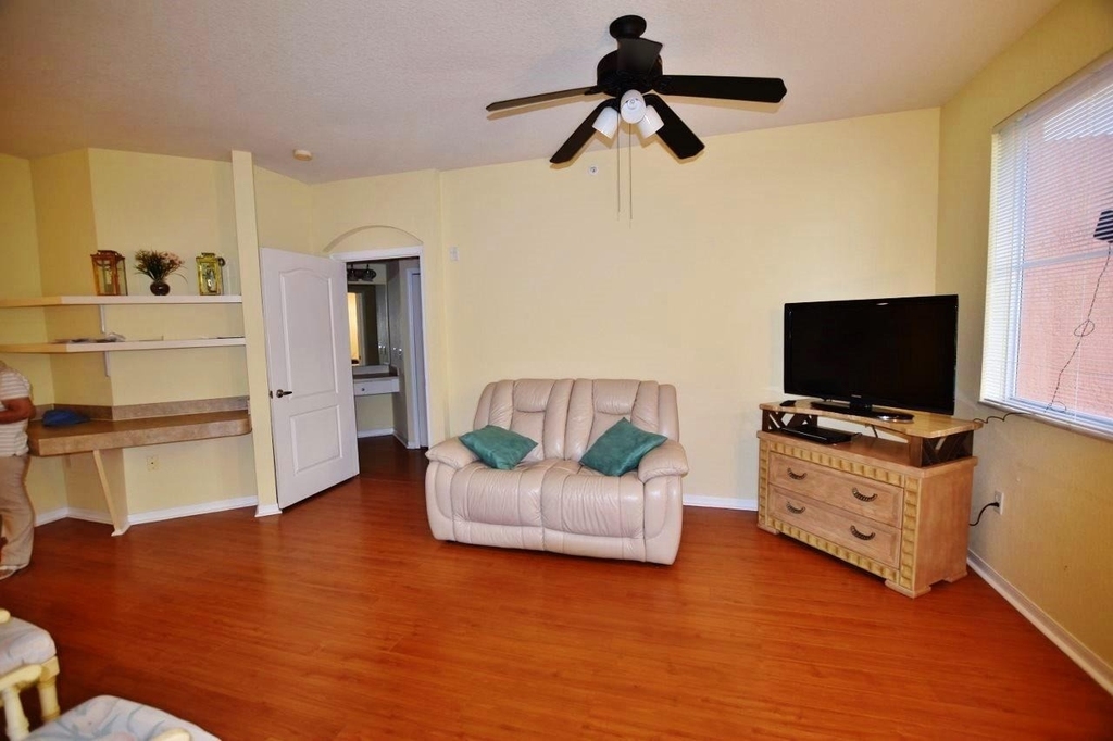 11016 Legacy Drive - Photo 13