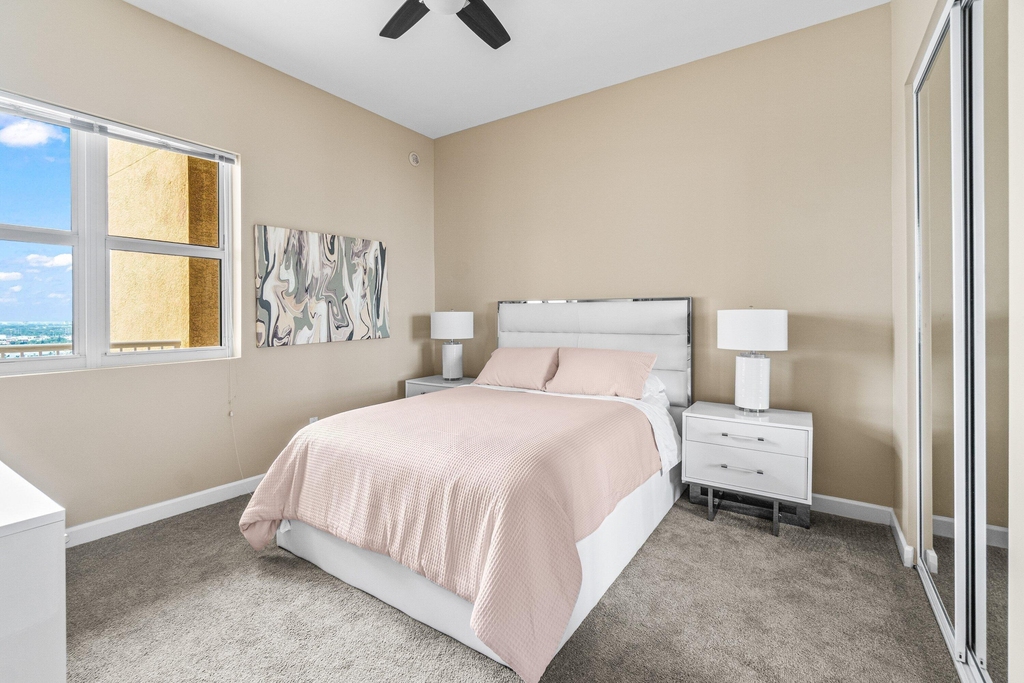 2650 Lake Shore Drive - Photo 18