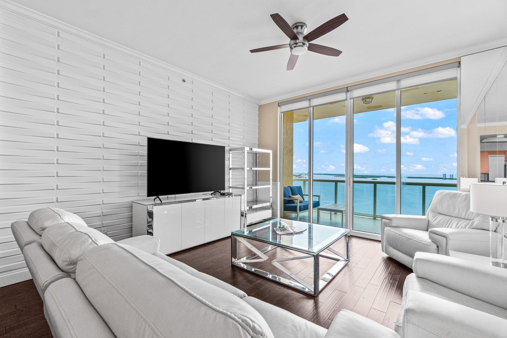 2650 Lake Shore Drive - Photo 0