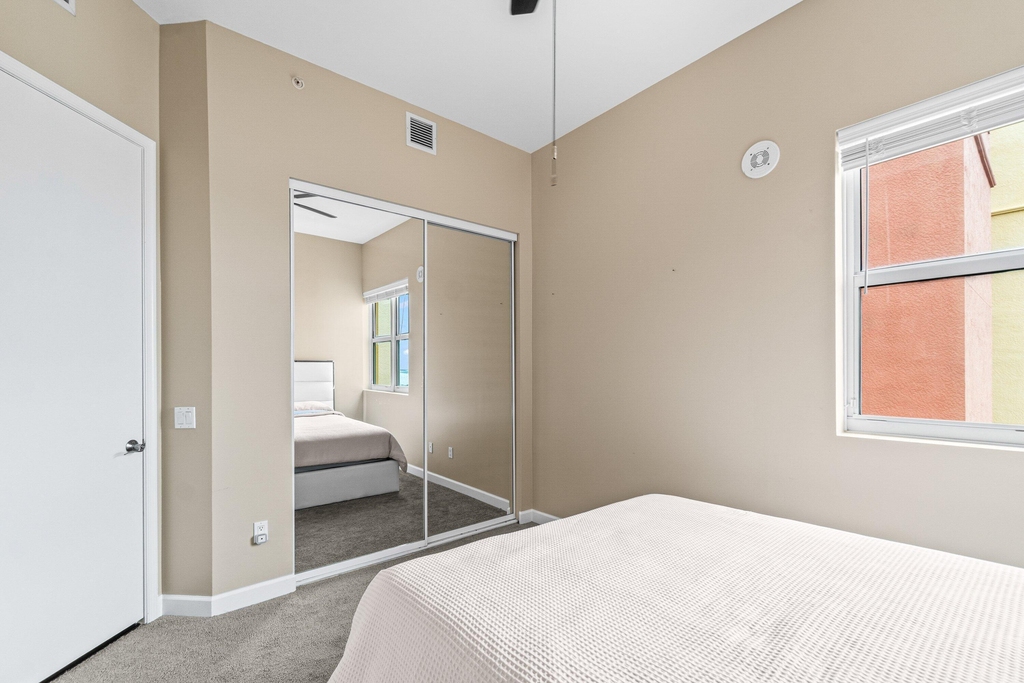 2650 Lake Shore Drive - Photo 17