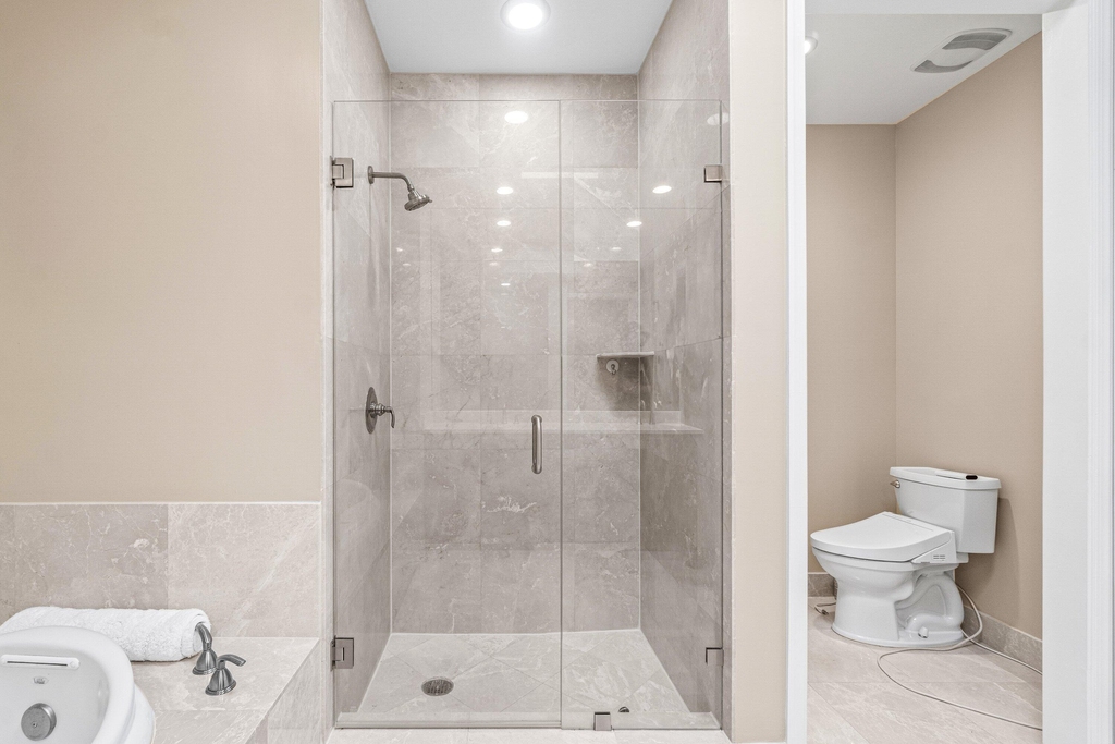 2650 Lake Shore Drive - Photo 15