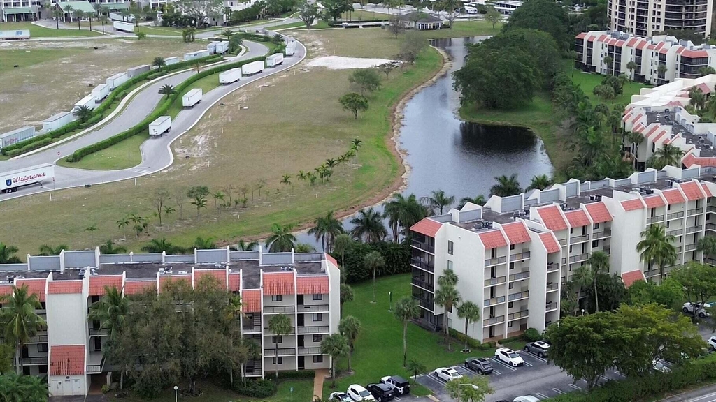 3050 Presidential Way - Photo 1