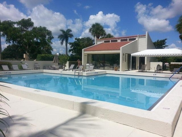 3050 Presidential Way - Photo 4
