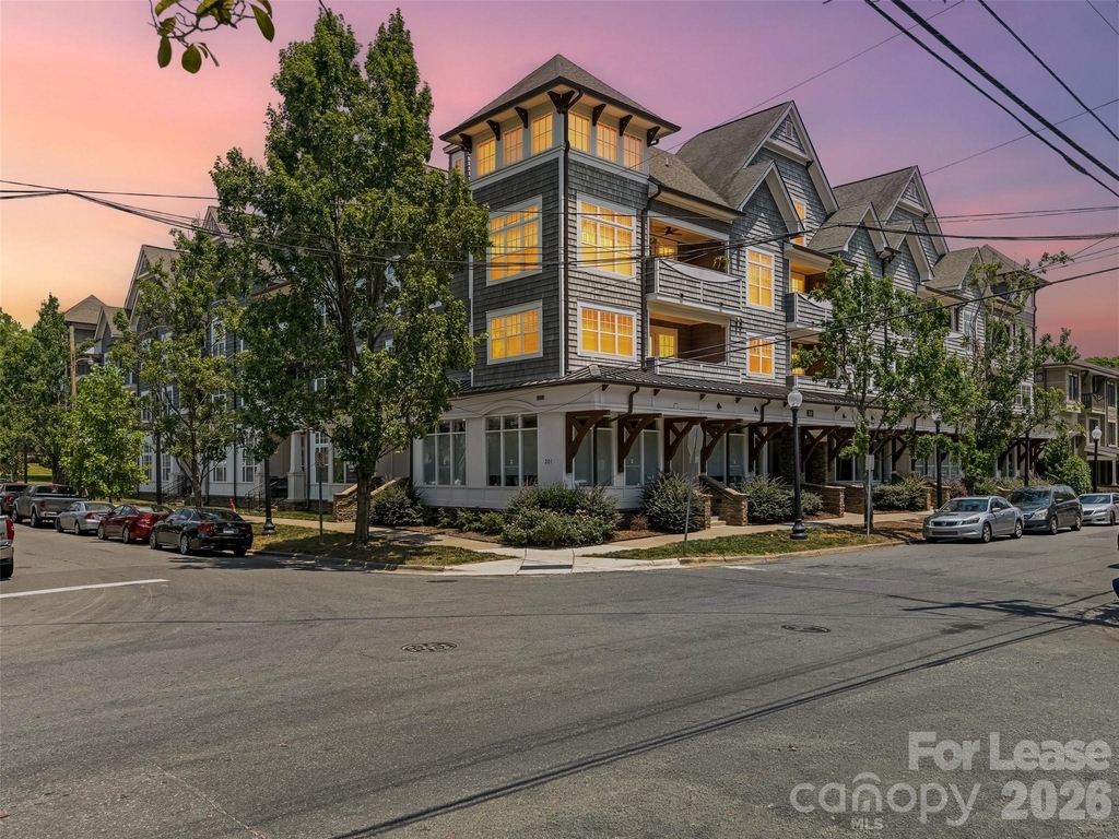 301 E Tremont Avenue - Photo 20