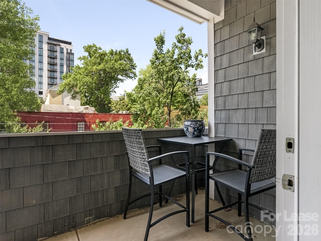 301 E Tremont Avenue - Photo 13