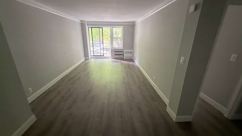 83-33 118th Street - Photo 6
