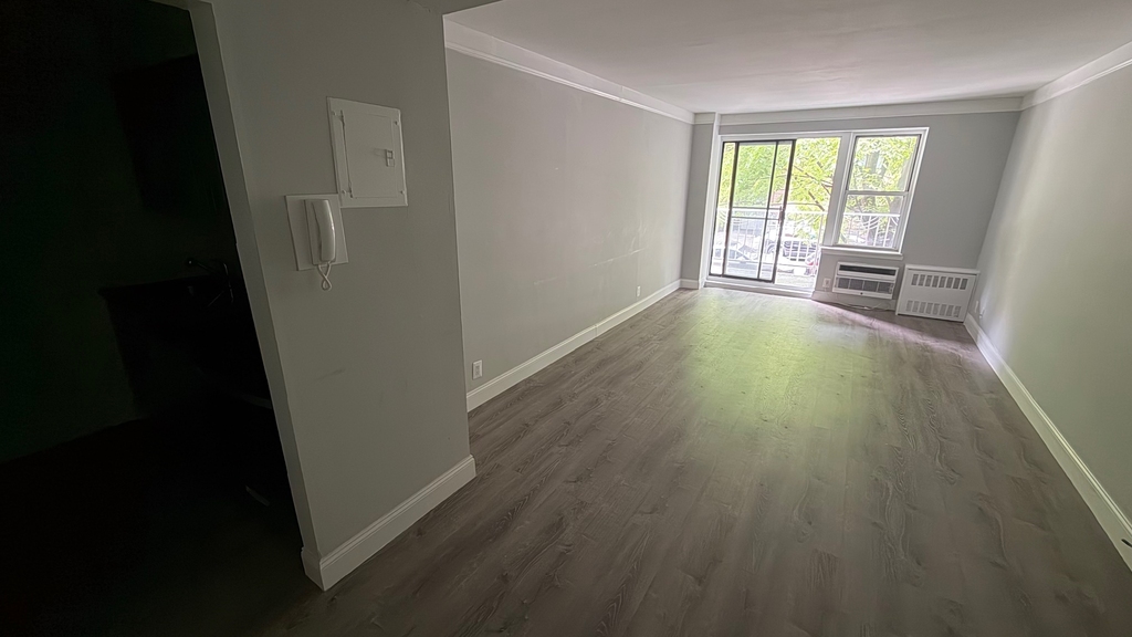83-33 118th Street - Photo 8