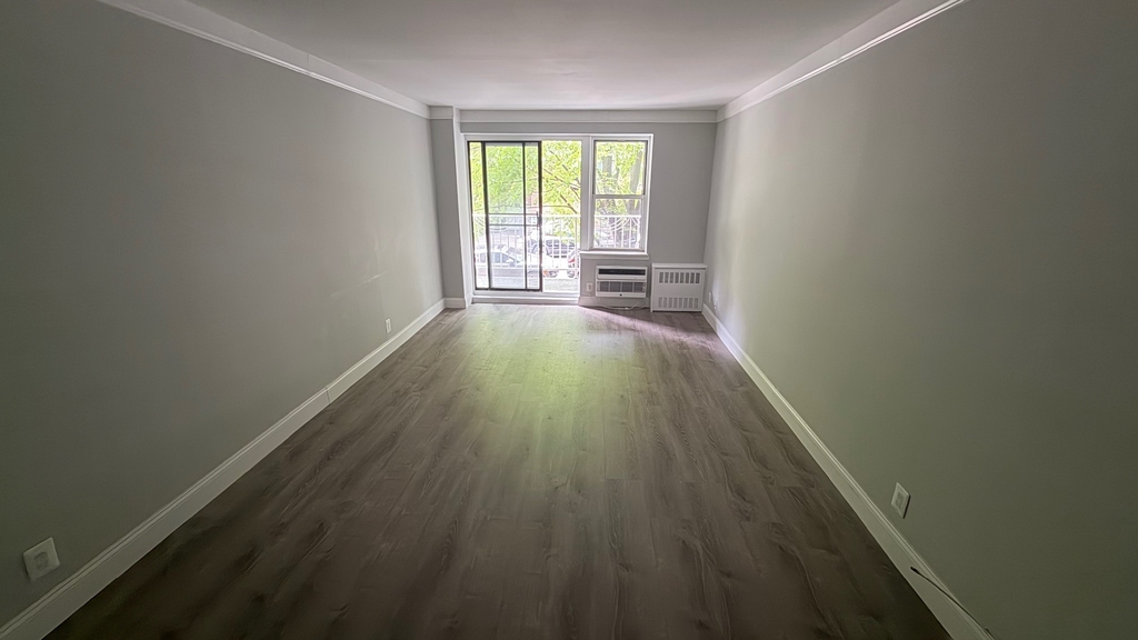 83-33 118th Street - Photo 9