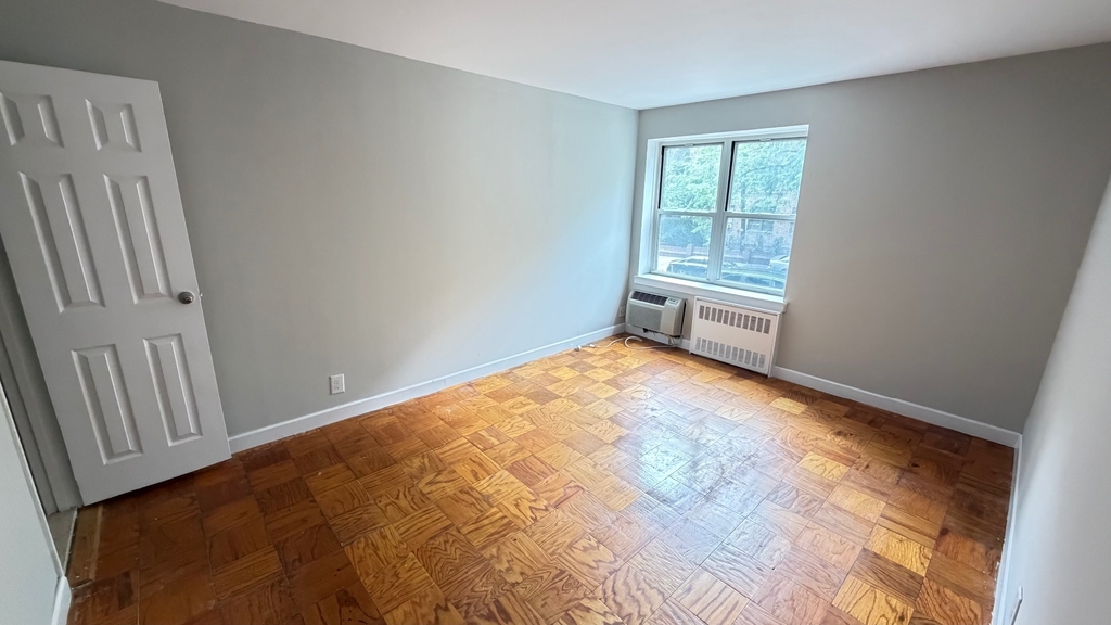 83-33 118th Street - Photo 16