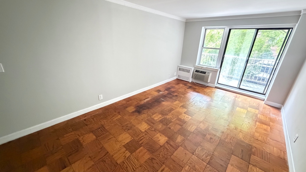 83-33 118th Street - Photo 8
