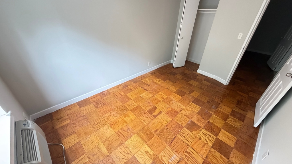 83-33 118th Street - Photo 15