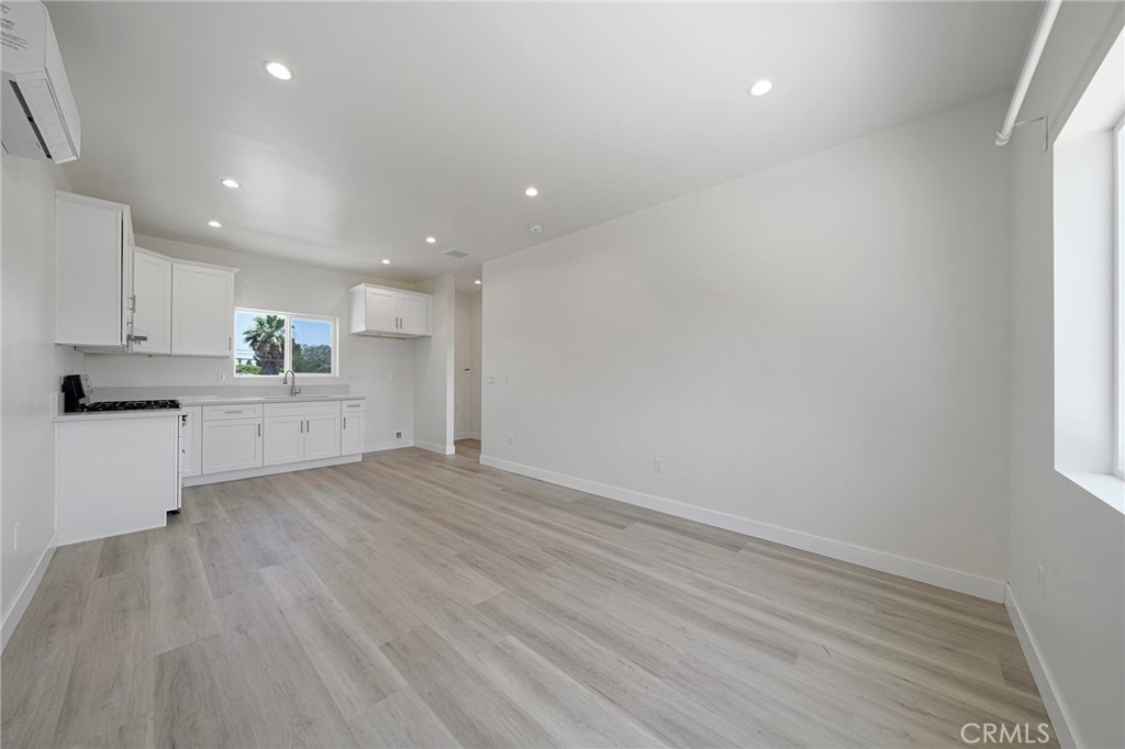 2425 Myrtle Avenue - Photo 6