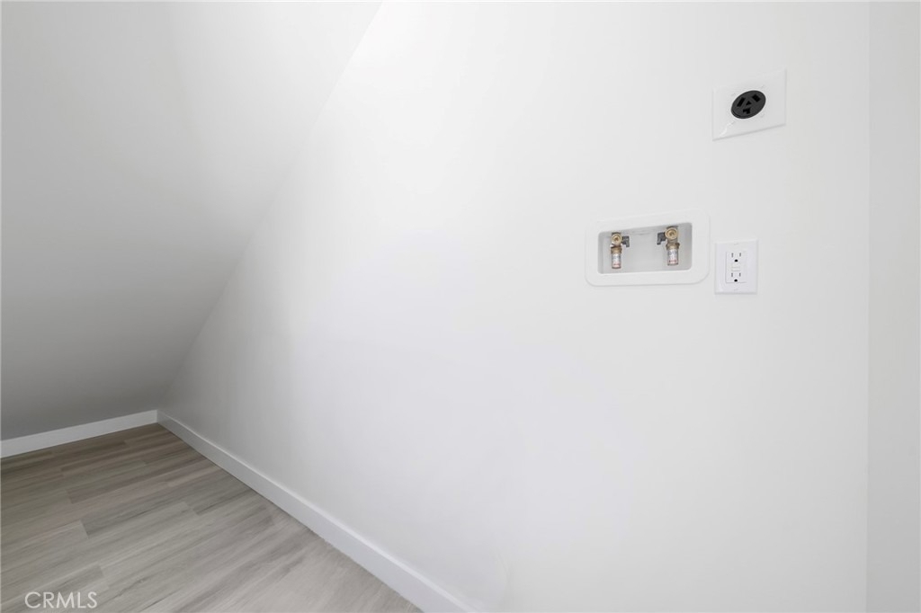 2423 Myrtle Ave - Photo 7