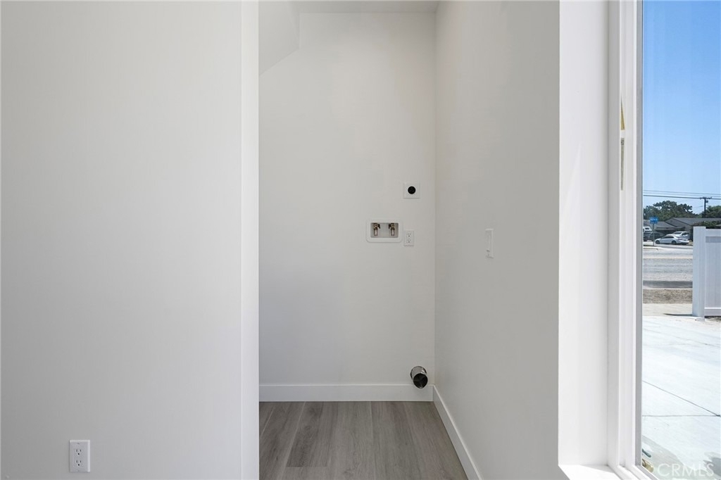 2423 Myrtle Ave - Photo 6