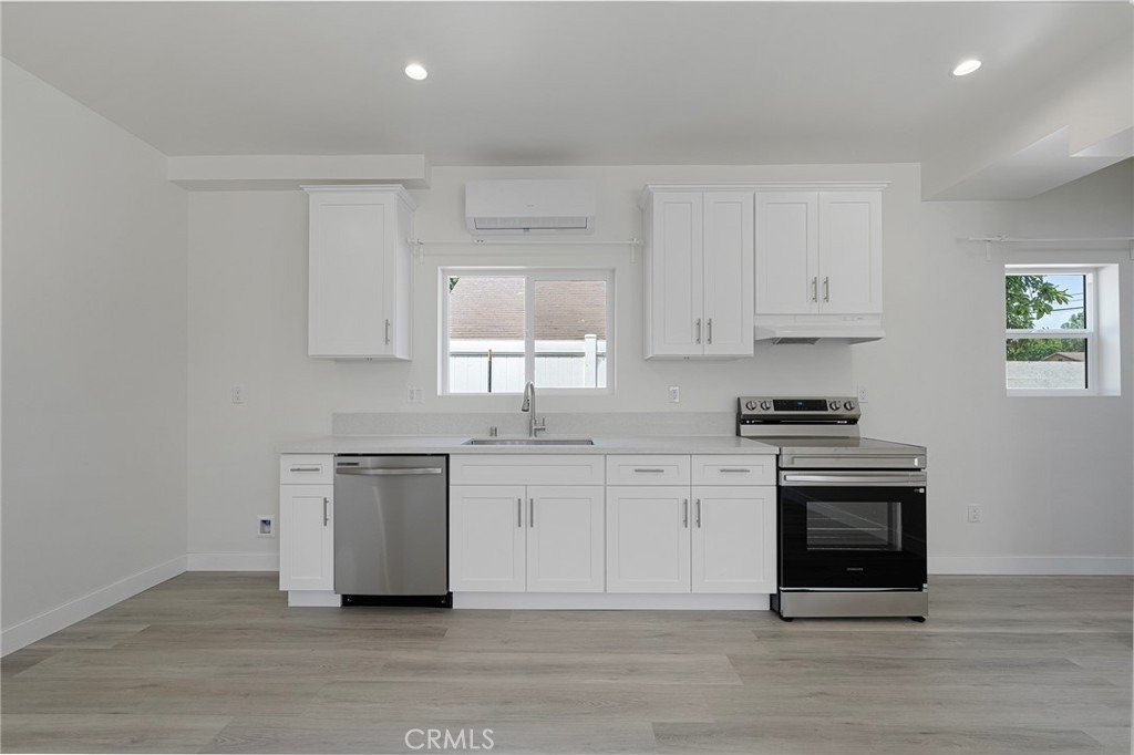2423 Myrtle Ave - Photo 16
