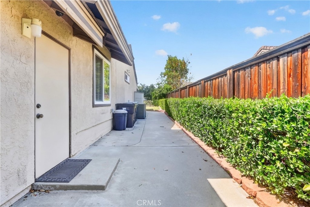 807 Avenida Loma Vista - Photo 43