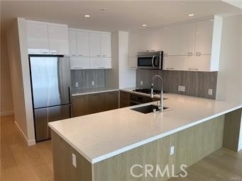 400 S Broadway - Photo 2