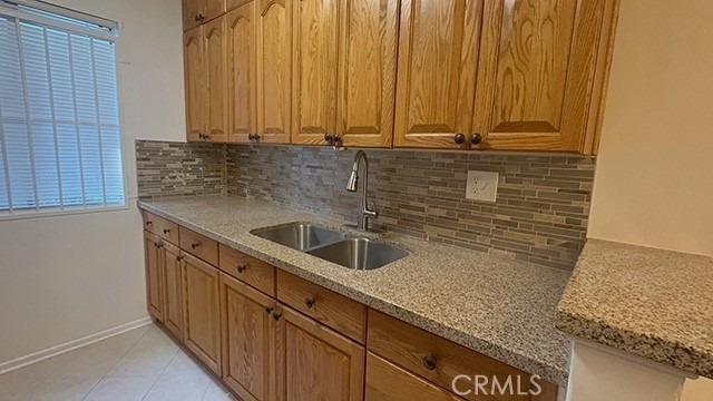 612 N Hayworth Avenue - Photo 5