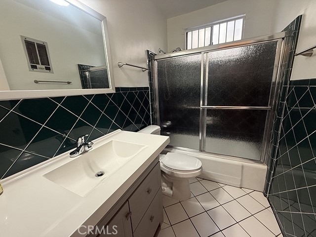 612 N Hayworth Avenue - Photo 6