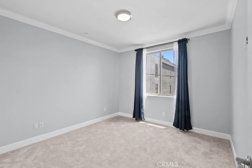 11280 La Maida Street - Photo 5