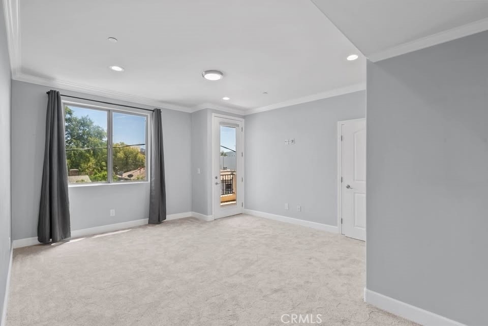 11280 La Maida Street - Photo 6