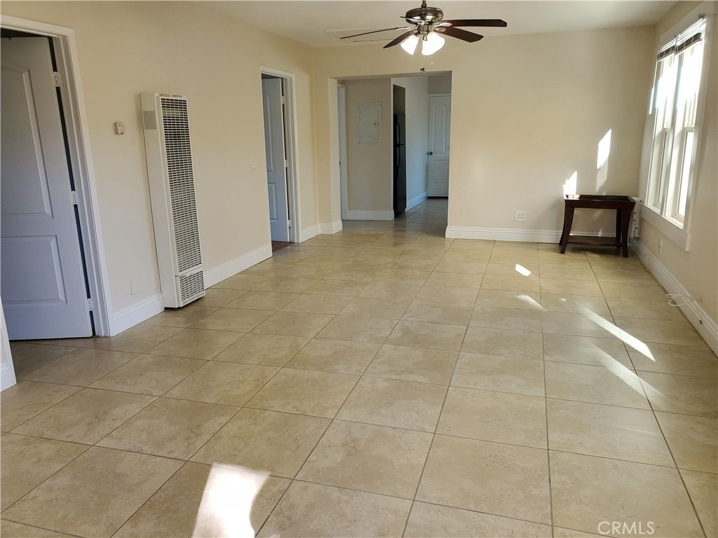 1209 East Central Avenue - Photo 5