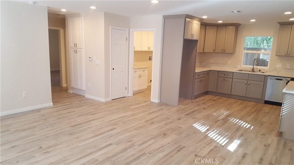 634 West Highland Avenue - Photo 3
