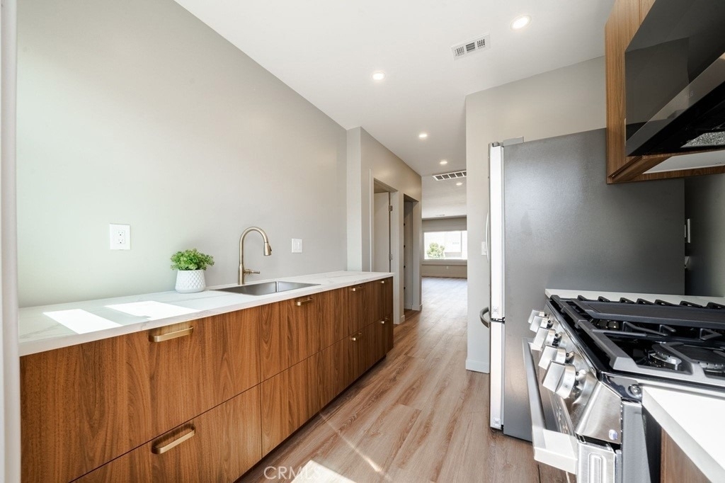 10 Esperanza Avenue - Photo 13