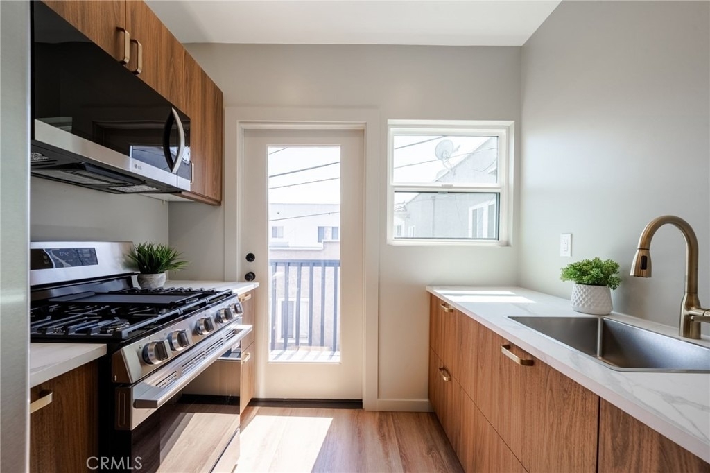 10 Esperanza Avenue - Photo 17