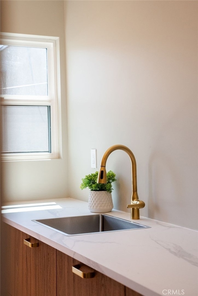 10 Esperanza Avenue - Photo 15