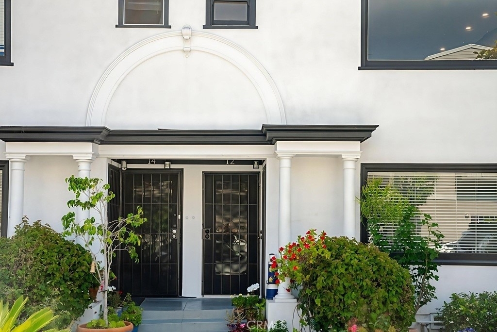10 Esperanza Avenue - Photo 2