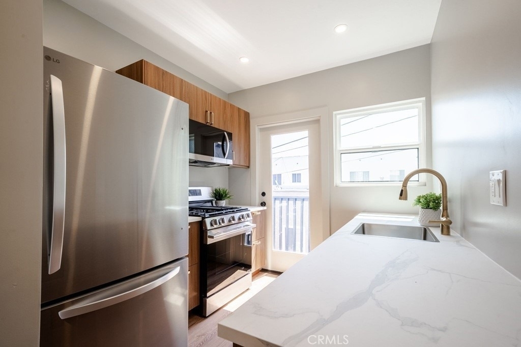 10 Esperanza Avenue - Photo 16